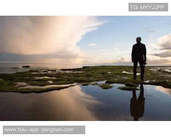 德勒古欣复出感悟黑暗与光明的交替之旅与内心重生的力量 德勒古欣复出感悟黑暗与光明的交替之旅与内心重生的力量