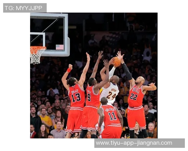 阿里纳斯称赞火箭队身高优势如同奥运中国男篮每位球员均超两米一